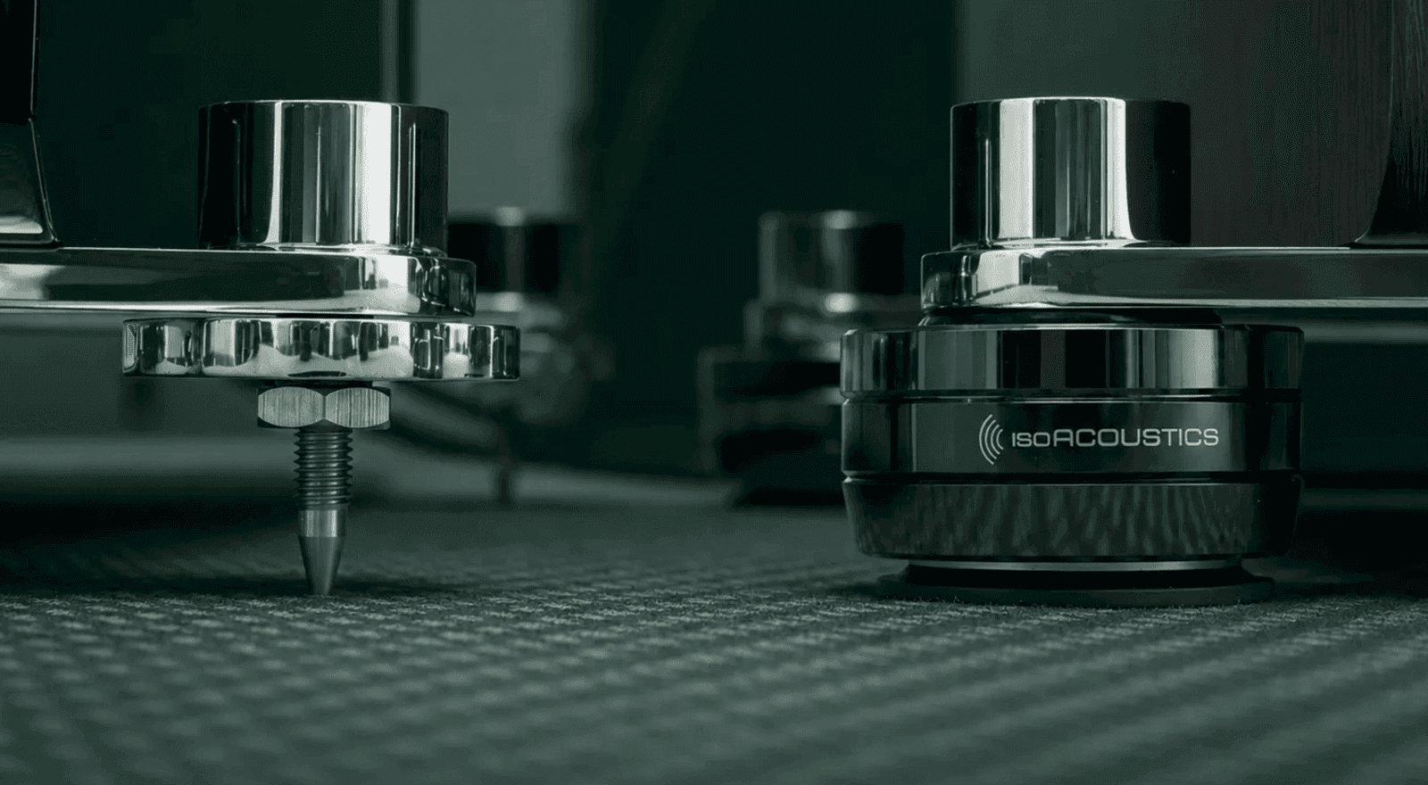 스피커의 좌우 진동과 전후 진동, IsoAcoustics 가이아 네오